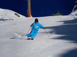 Skifahren auf der Skipiste in Obertauern