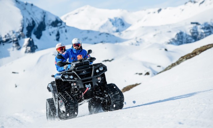 Quad fahren im Schnee